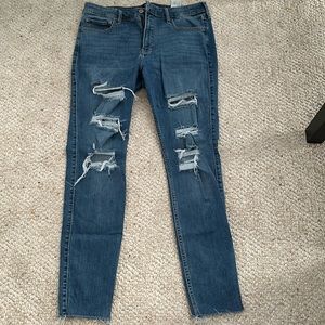 Hollister jeans
